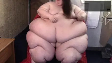 Obese SSBBW granny homemade ass fucking in HD