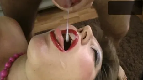 Cum in mouth in company with horny MILF
